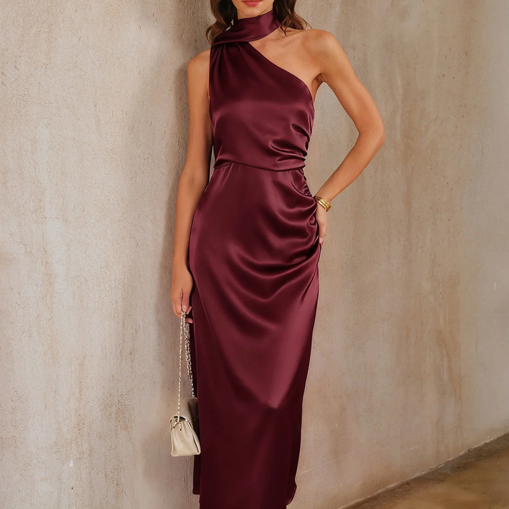Weinrotes One‑Shoulder‑Midi‑Kleid mit Bindedetail und A‑Linien‑Schnitt